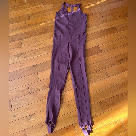 Harmony jumpsuit onesie plum crisscross back size M - Picture 5 of 15